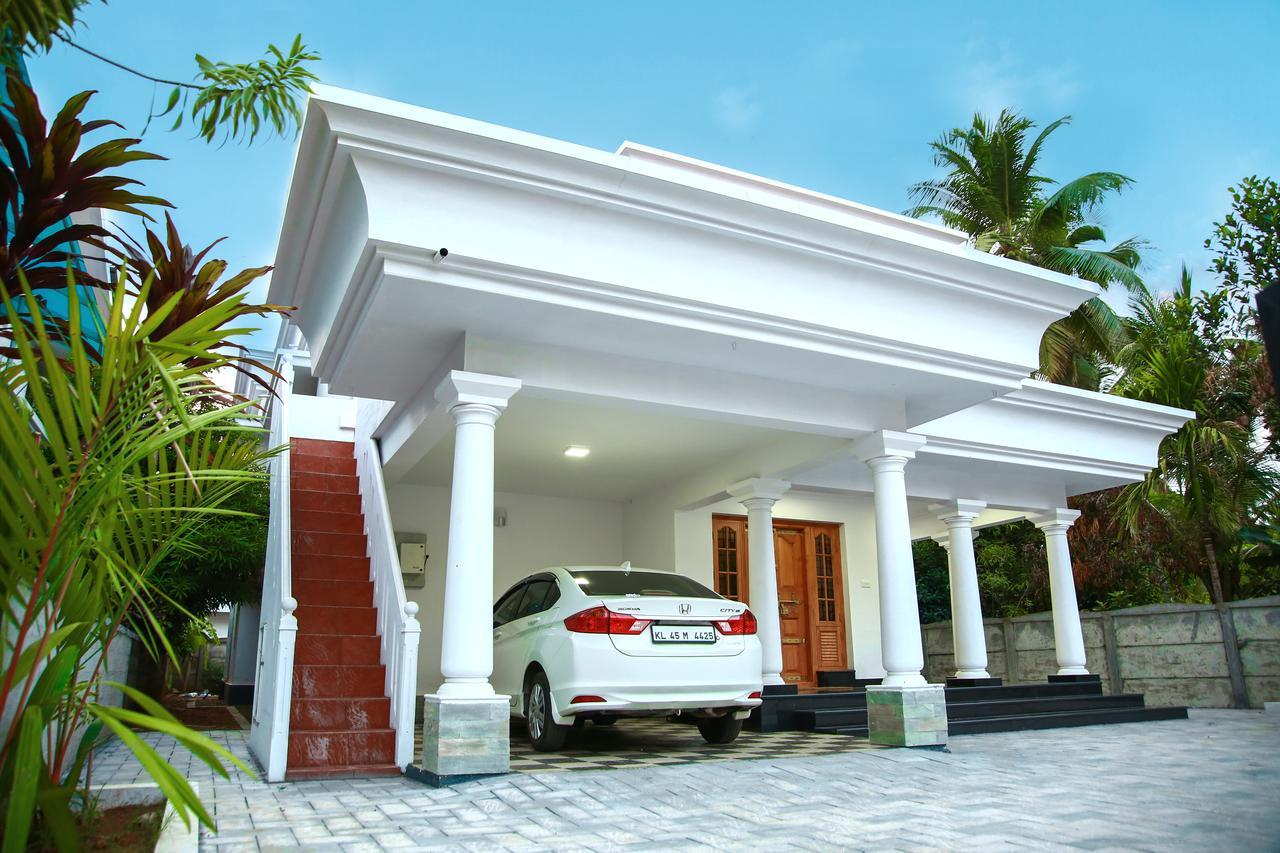Luxury Villas Of Guruvayur Exterior photo